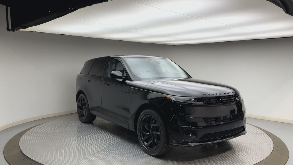 New 2026 Santorini Black Land Rover Dynamic SE image 8