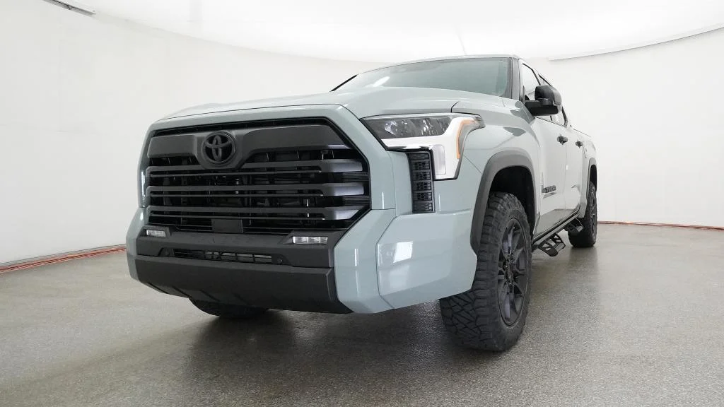 New 2026 Lunar Rock Toyota SR5 image 19