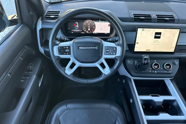 Used 2025 Gray Land Rover X-Dynamic SE image 13