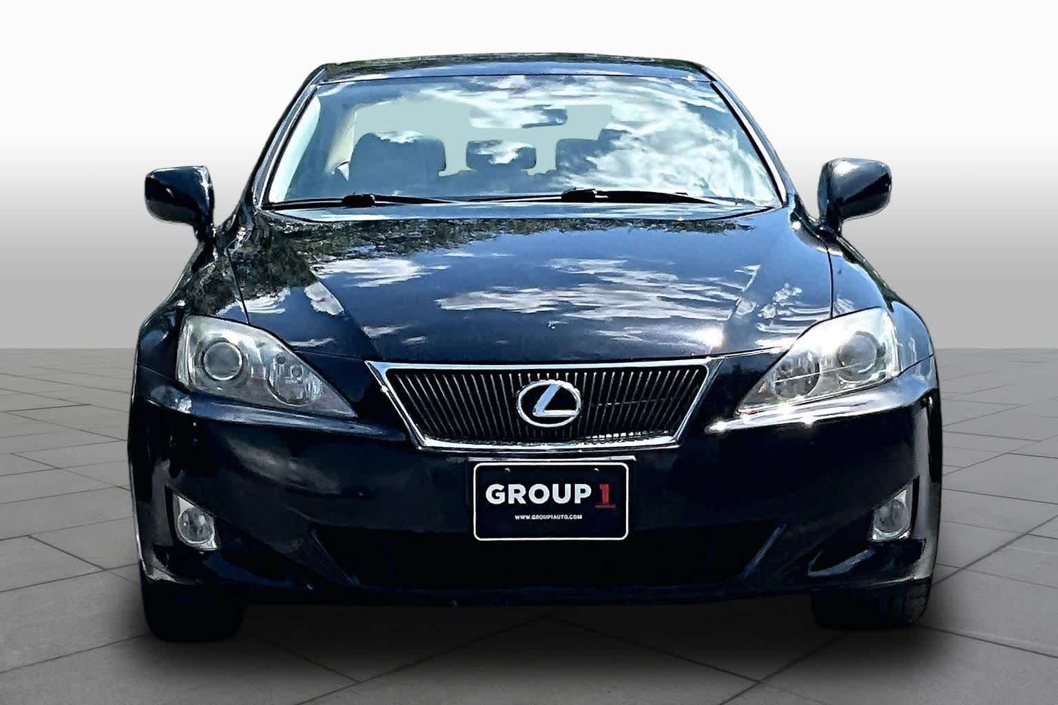 Used 2007 Obsidian Lexus  image 3