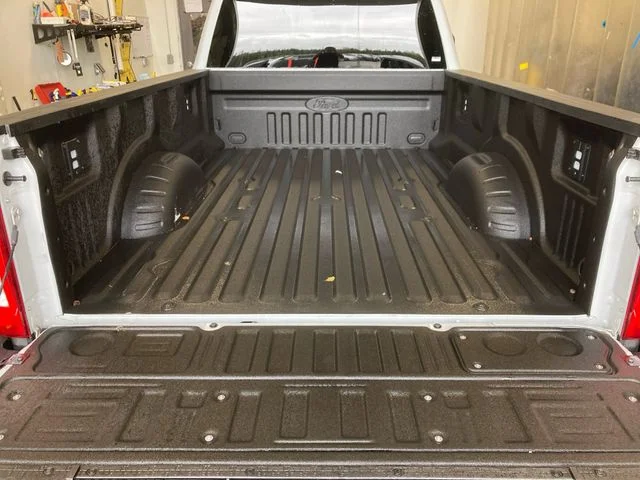 Certified Used 2025  Ford Lariat image 22