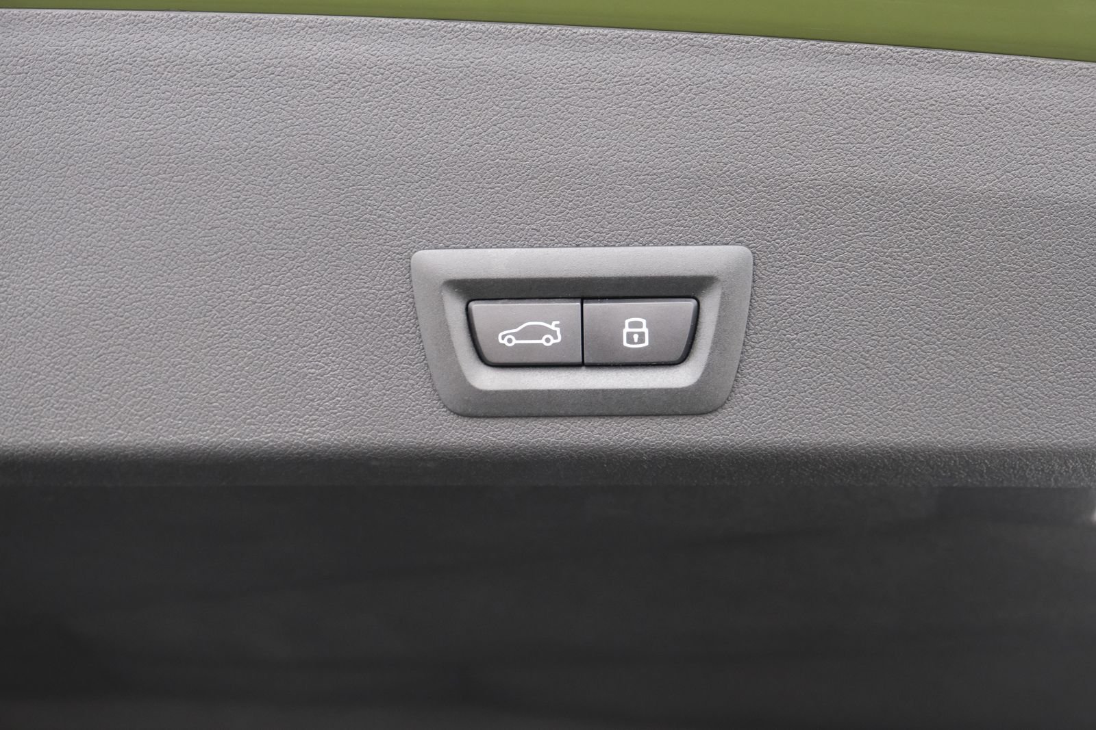 New 2026 0490 BMW Label image 71