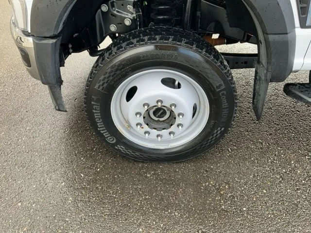 2025 Ford F-550 Super Duty Chassis Cab XL - Photo 21