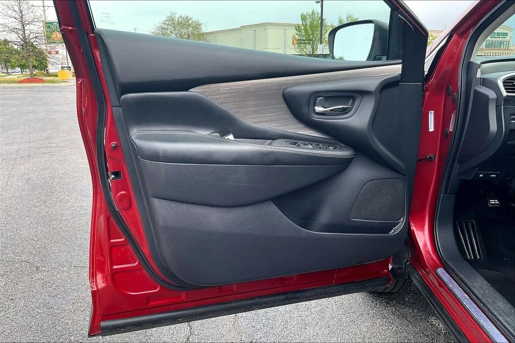 Used 2017 Red Nissan SV image 25