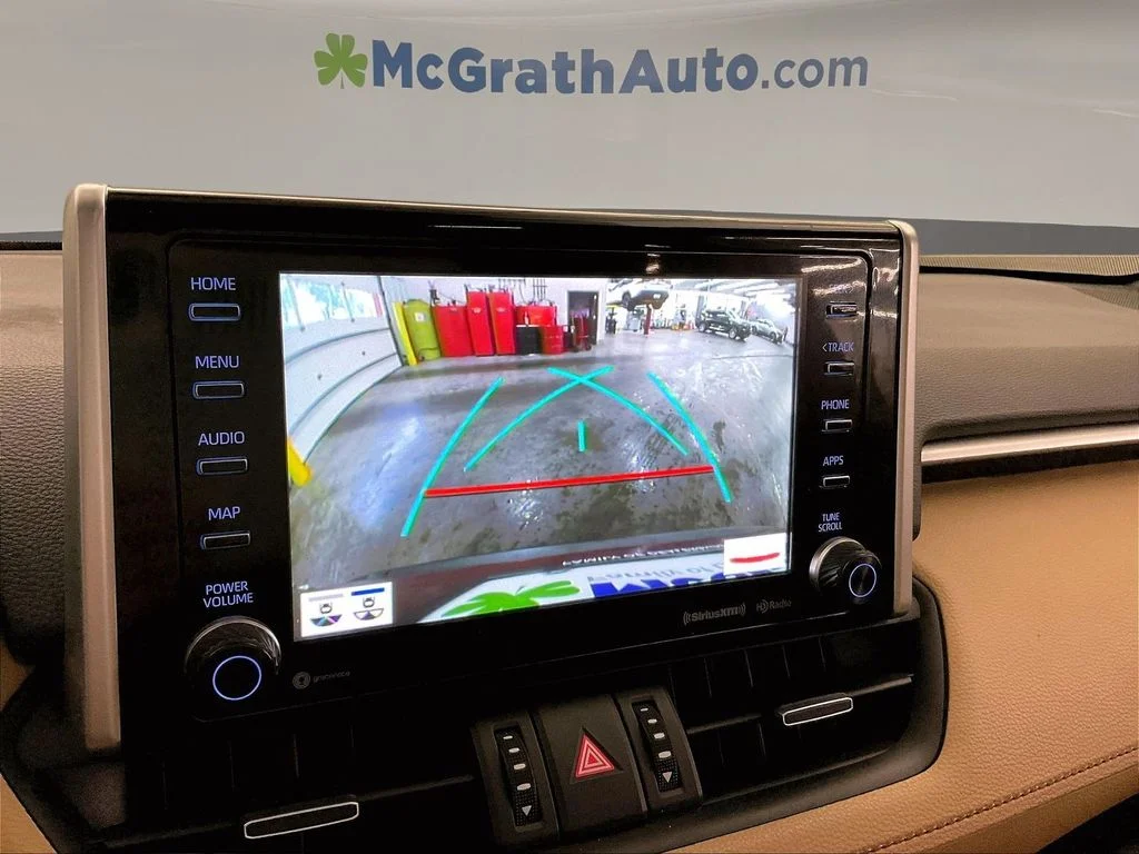Used 2019 Red Toyota Limited image 25
