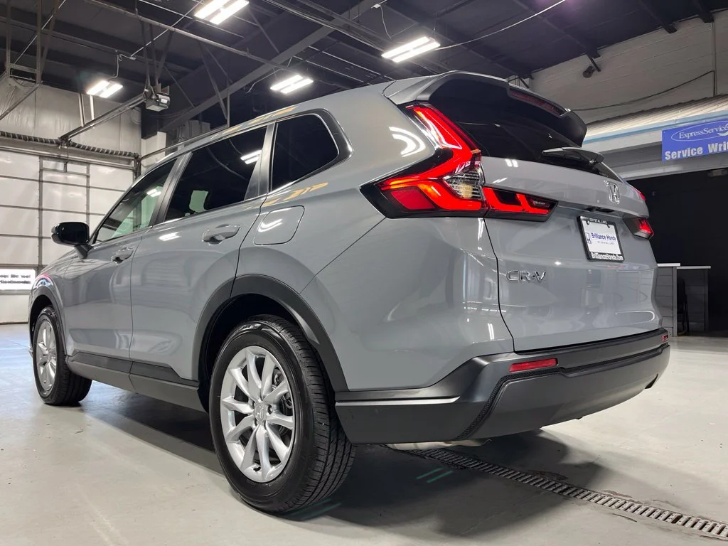 Used 2026 Urban Gray Pearl Honda EX image 5