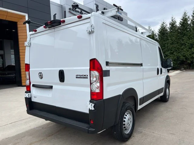 Used 2025 White Ram TRADESMAN image 3