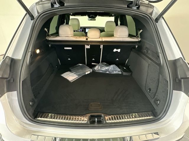 New 2026 MANUFAKTUR Moonlight White Metallic Mercedes-Benz GLE 350 image 27
