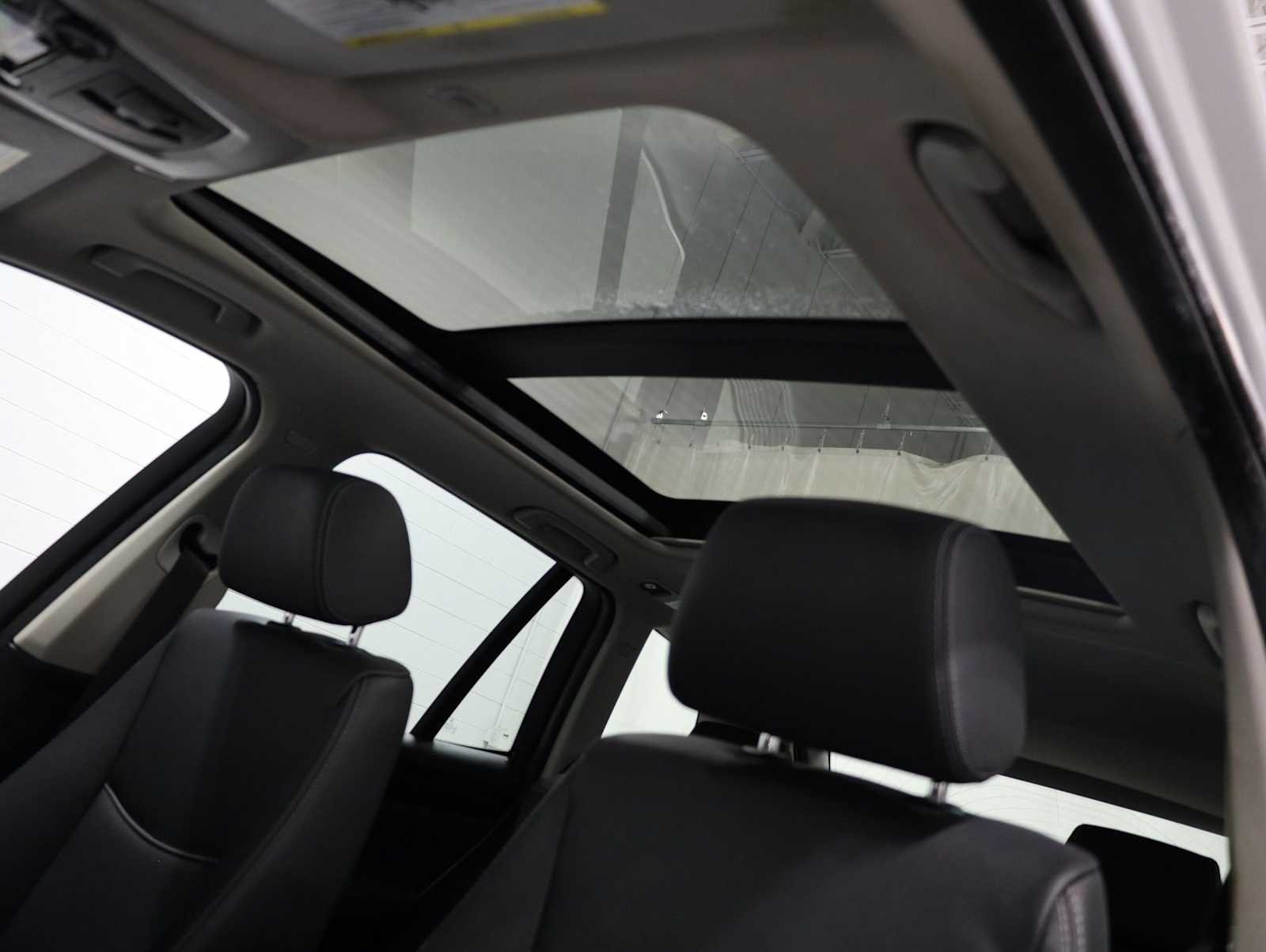 Used 2014 Silver BMW xDrive35i image 19