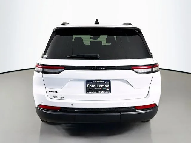 Used 2023 White Jeep Altitude X image 6