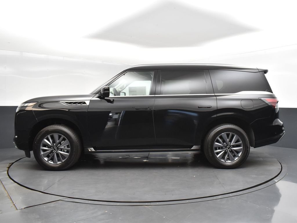 Used 2025 Black INFINITI PURE image 4