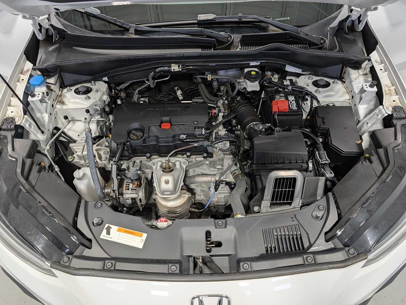 Certified Used 2024 Platinum White Pearl Honda Sport image 14