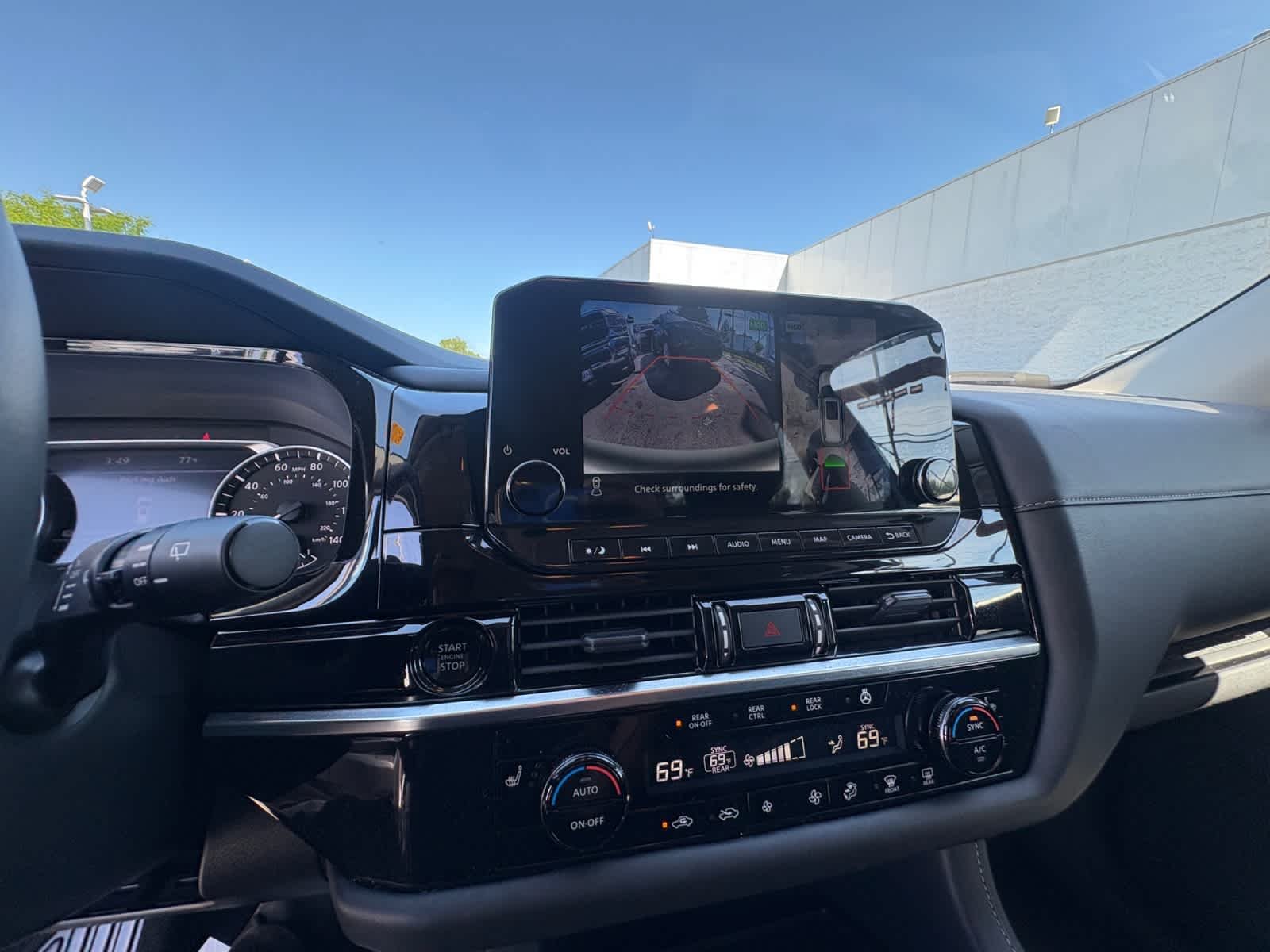 Used 2025 Deep Ocean Blue Pearl Nissan SL image 26
