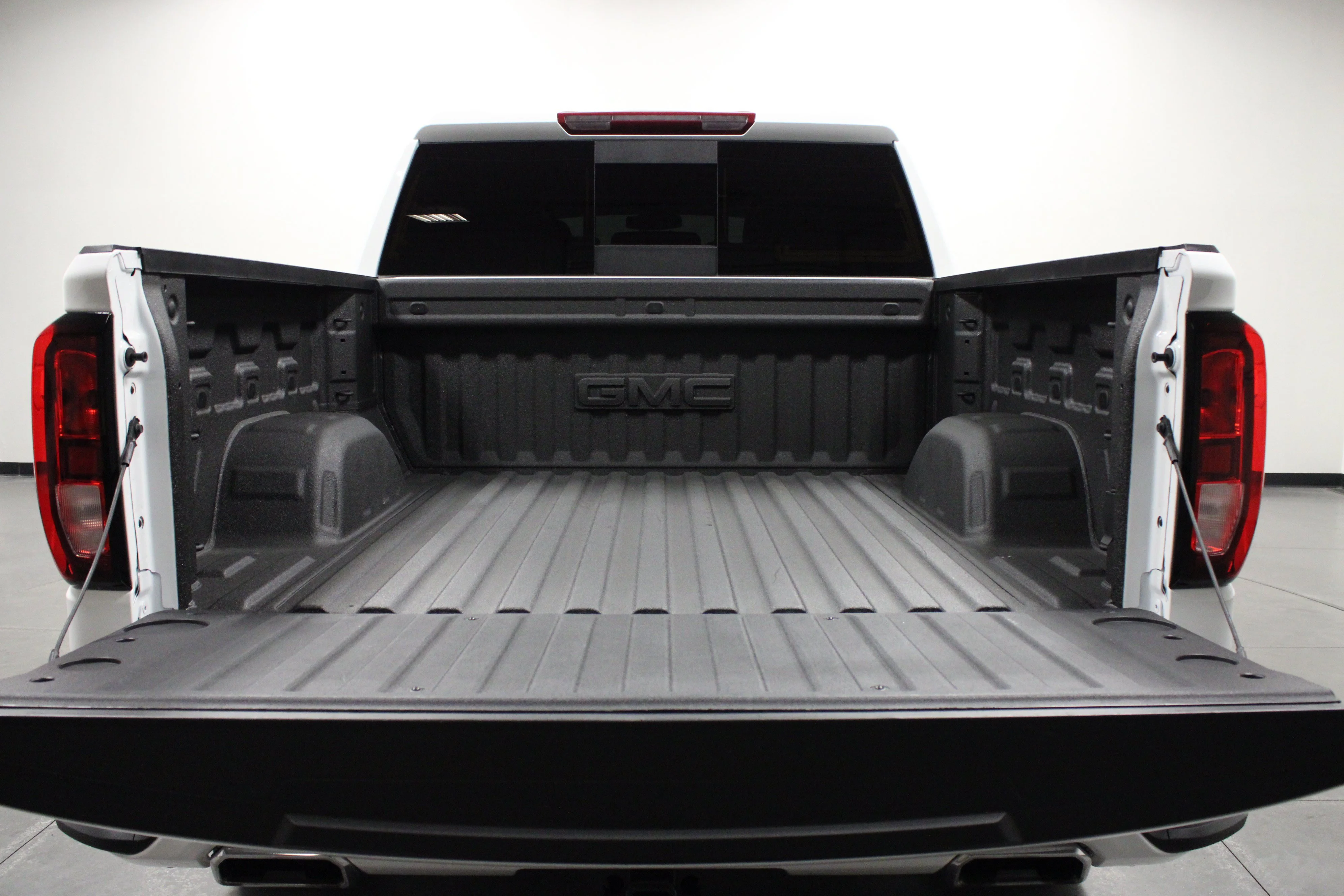 Used 2026 Summit White GMC Elevation image 14