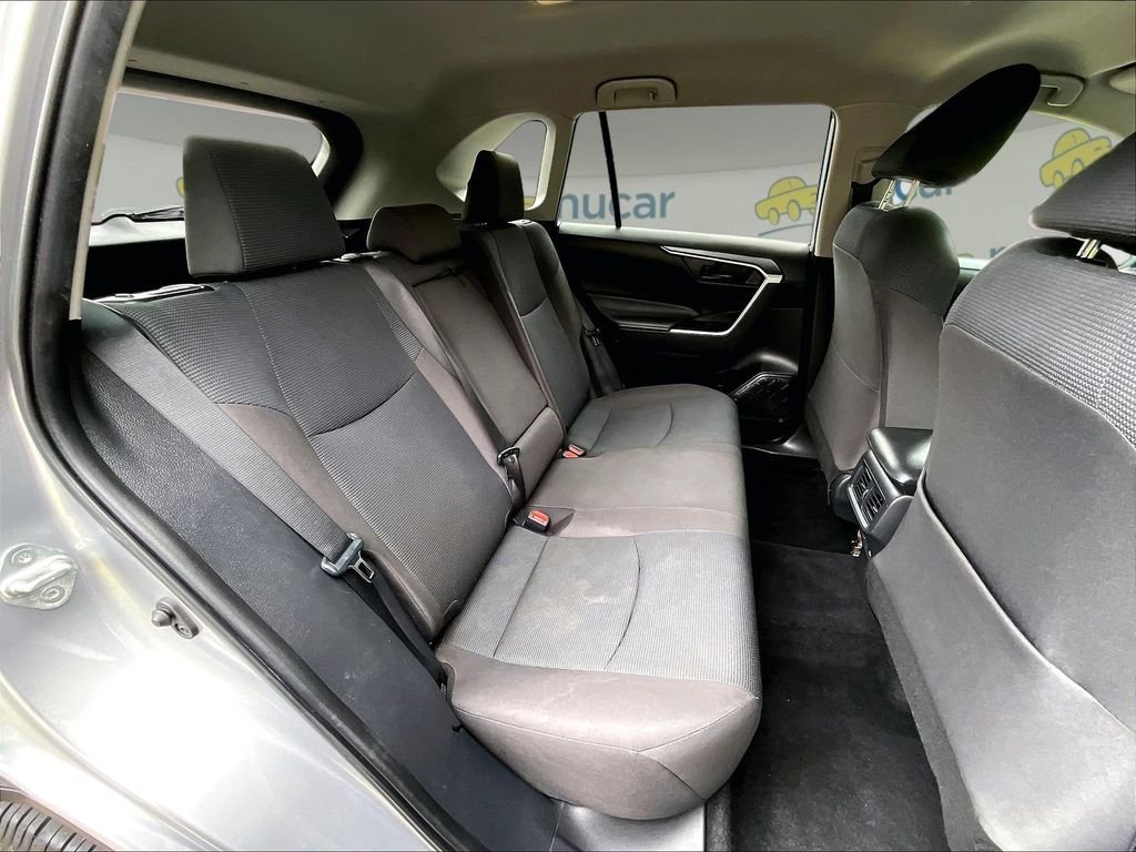 Used 2022 Silver Toyota LE image 16