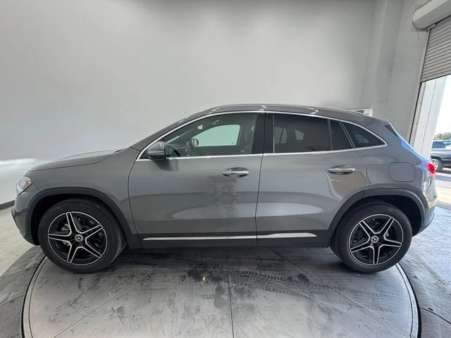 New 2026 Mountain Grey Metallic Mercedes-Benz GLA 250 image 17