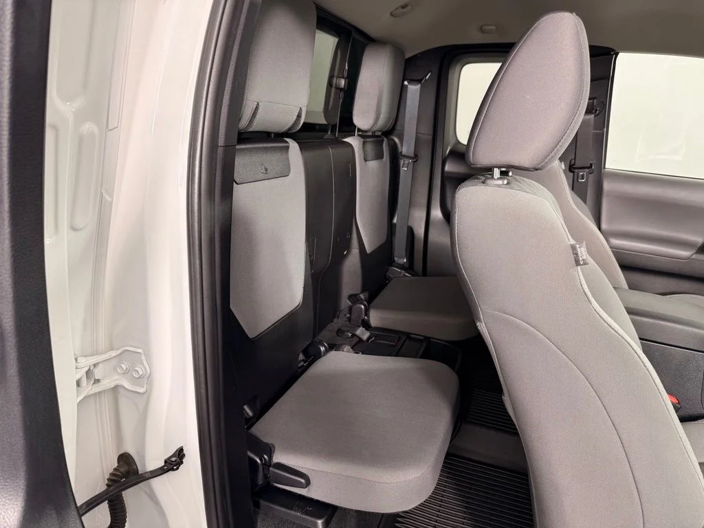 Used 2021 White Toyota SR5 image 21