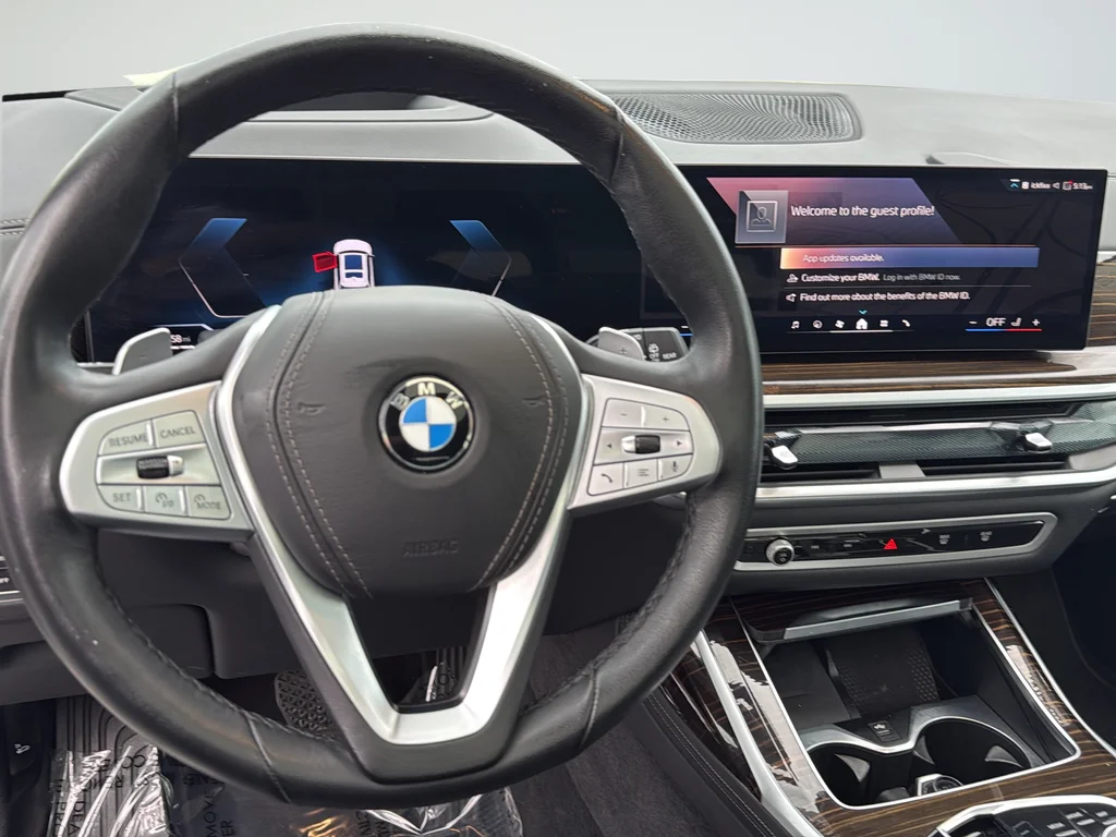 Used 2026 White BMW xDrive40i image 11