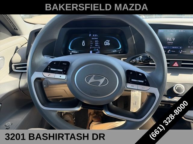 Used 2024 Silver Hyundai SE image 18