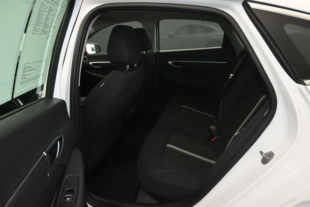 Certified Used 2025 White Hyundai SEL image 19