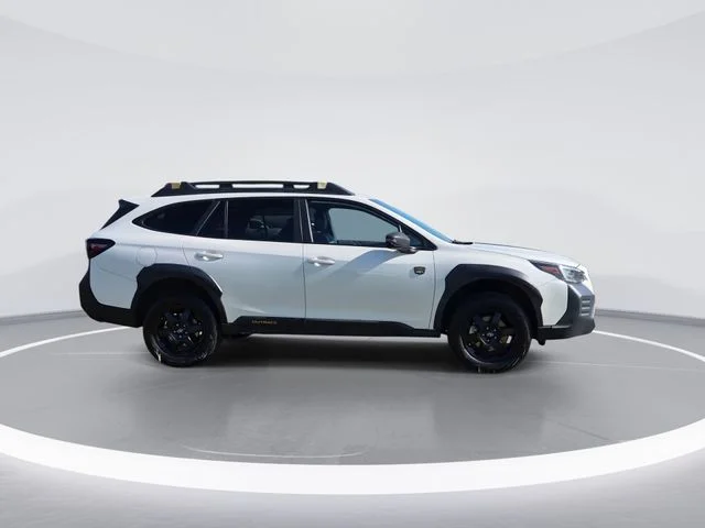 Used 2023 White Subaru Wilderness image 9