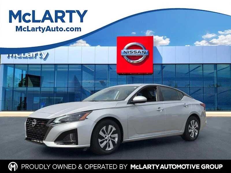 Used 2023 Brilliant Silver Metallic NISSAN 2.5 S SEDAN image 1