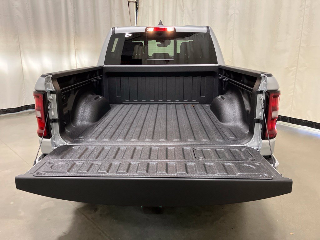 New 2027 Silver Zynith Exterior Paint RAM Laramie image 30