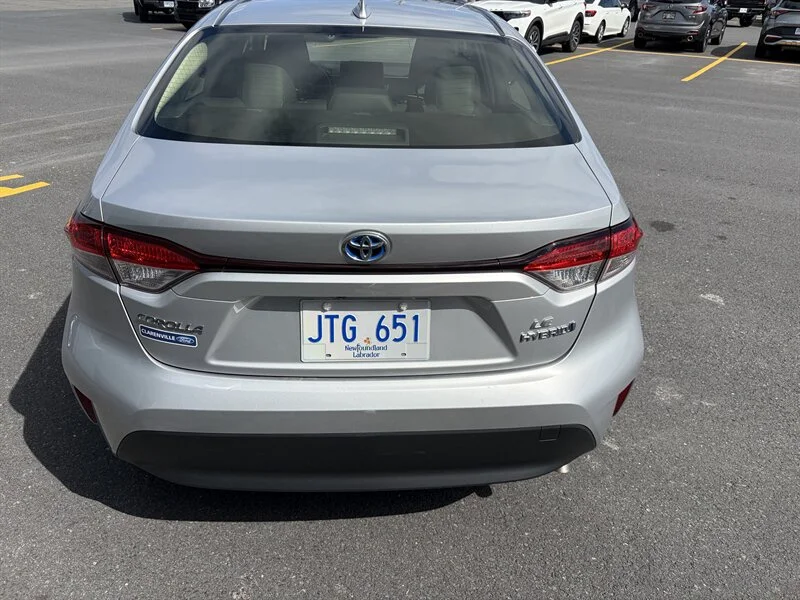 Used 2023 Silver Toyota LE image 15