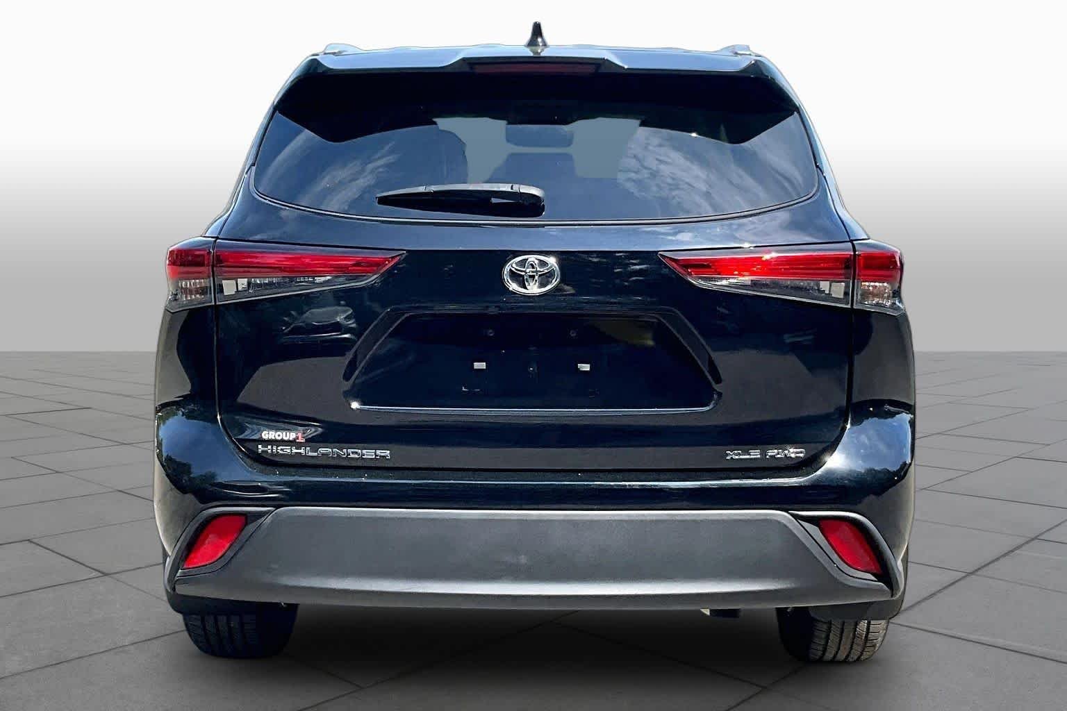 Used 2023 Midnight Black Metallic Toyota XLE image 5