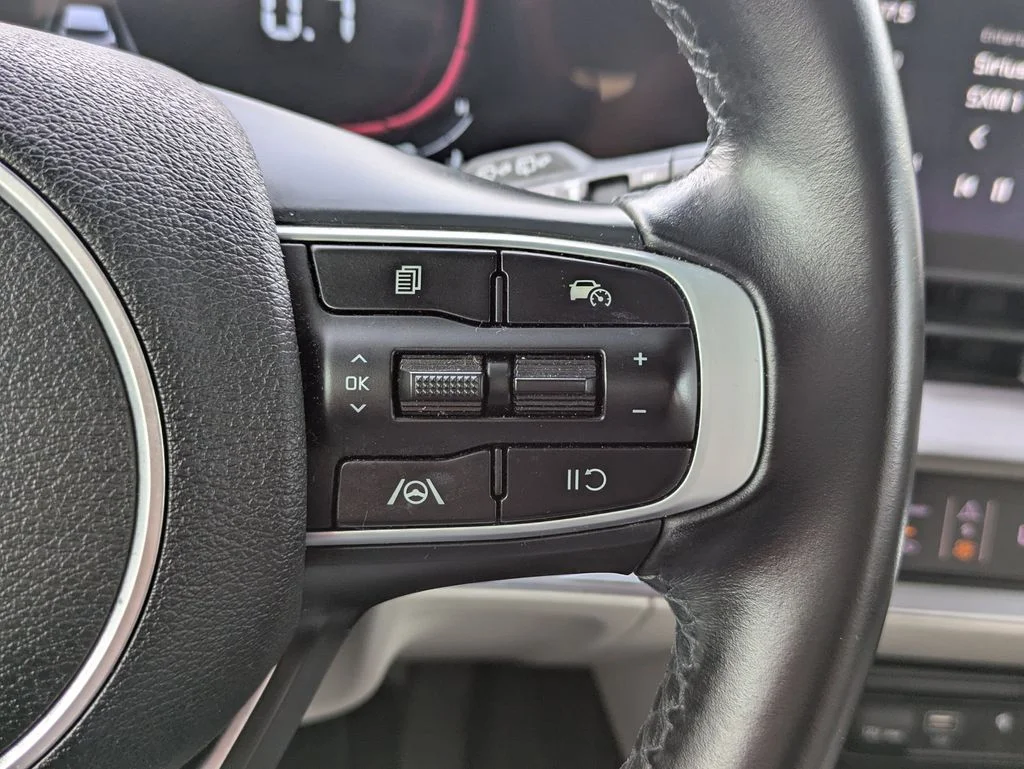 Used 2023 Black Kia EX image 29