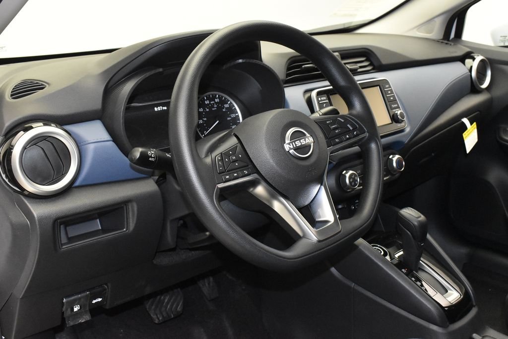 2025 Nissan Versa Sedan SV - Photo 14