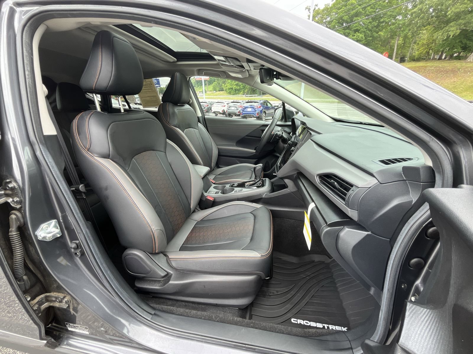Used 2025 Magnetite Gray Metallic Subaru Limited image 29