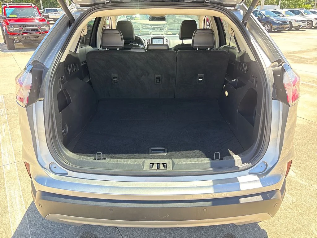 Certified Used 2024 Silver Ford SEL image 40