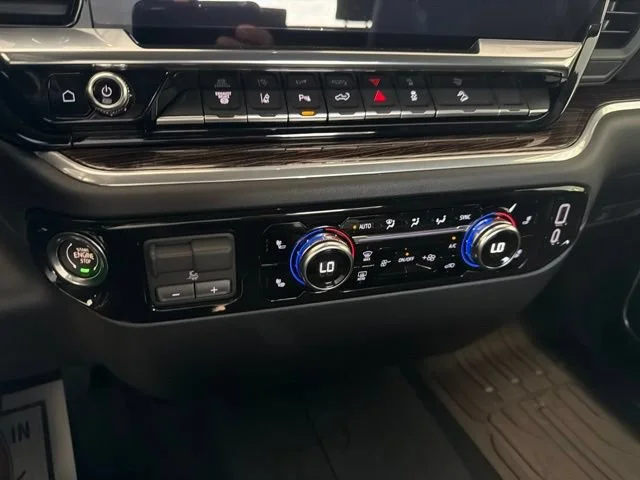 New 2026 Summit White GMC SLE image 40