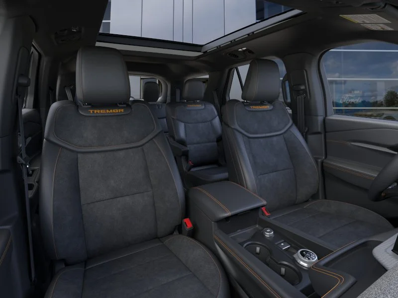 New 2026 Star White Metallic Tri-Coat Ford Tremor® image 57