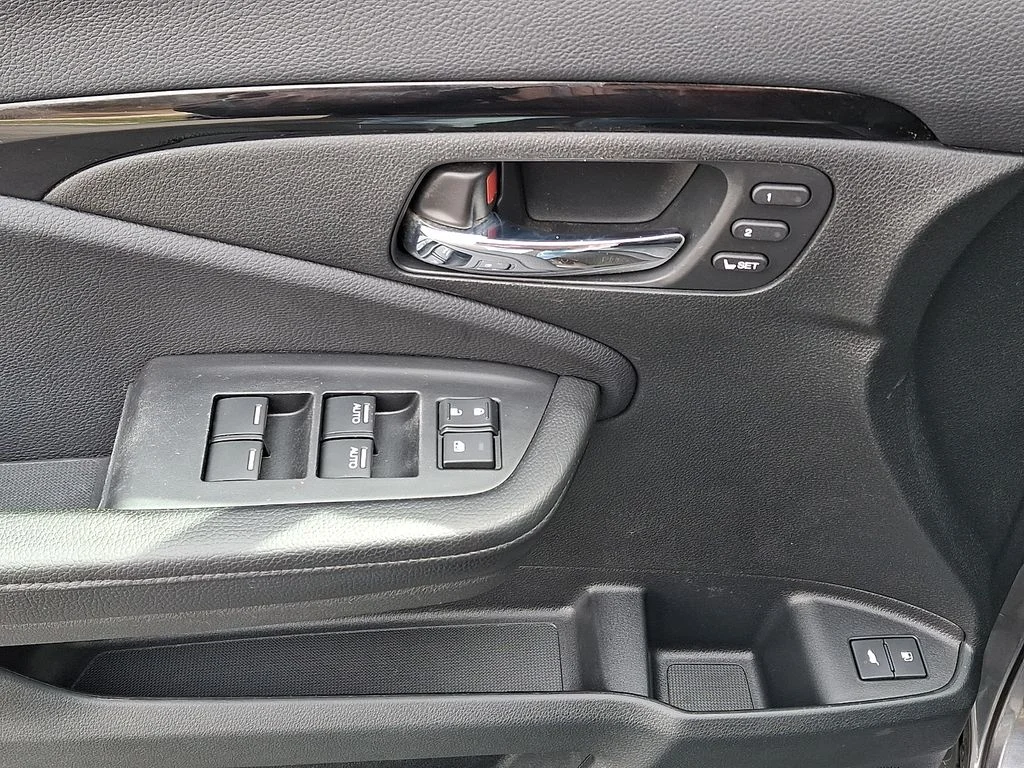 2018 Honda Pilot Touring - Photo 13