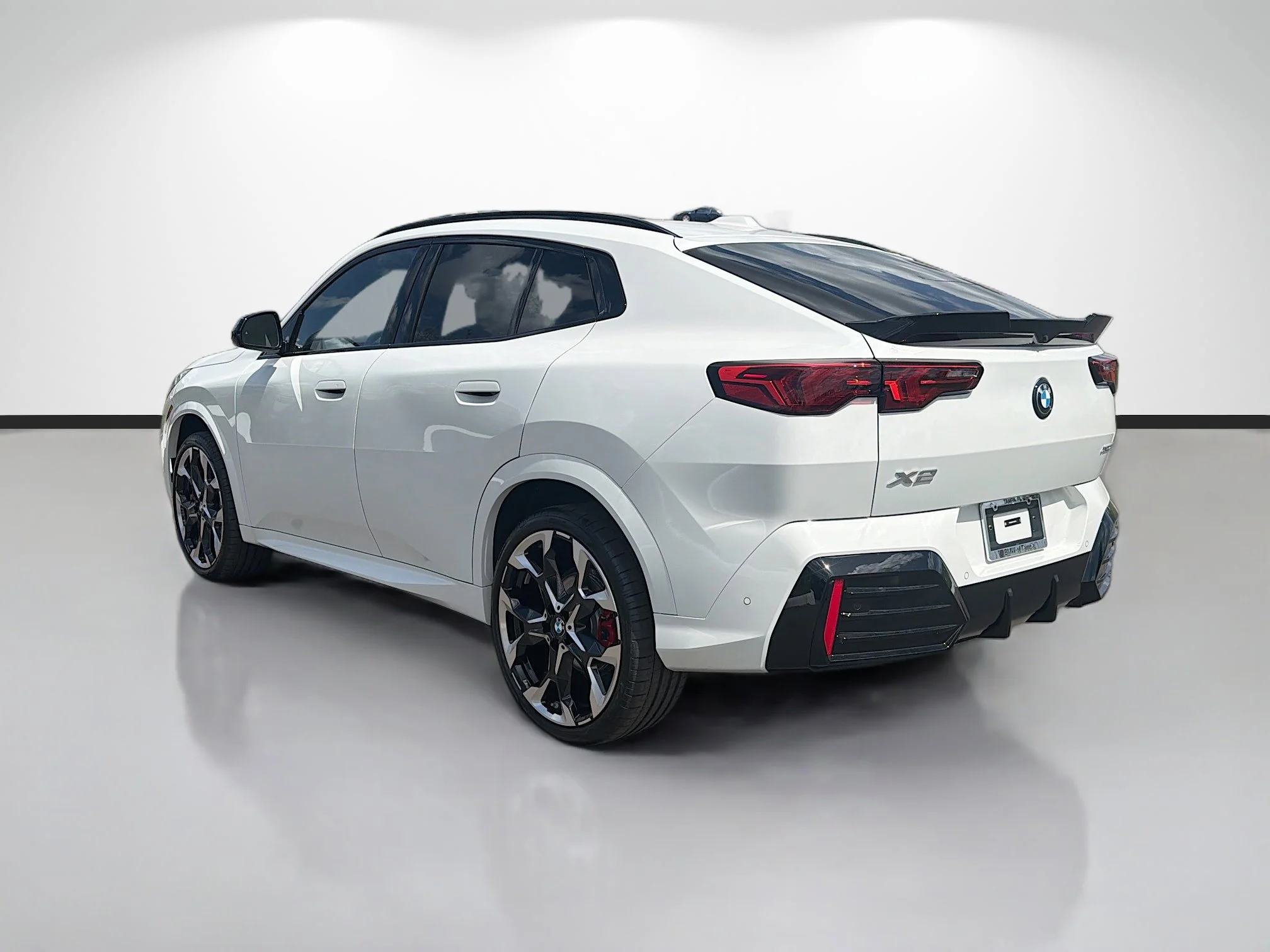 New 2026 Alpine White BMW xDrive28i image 5