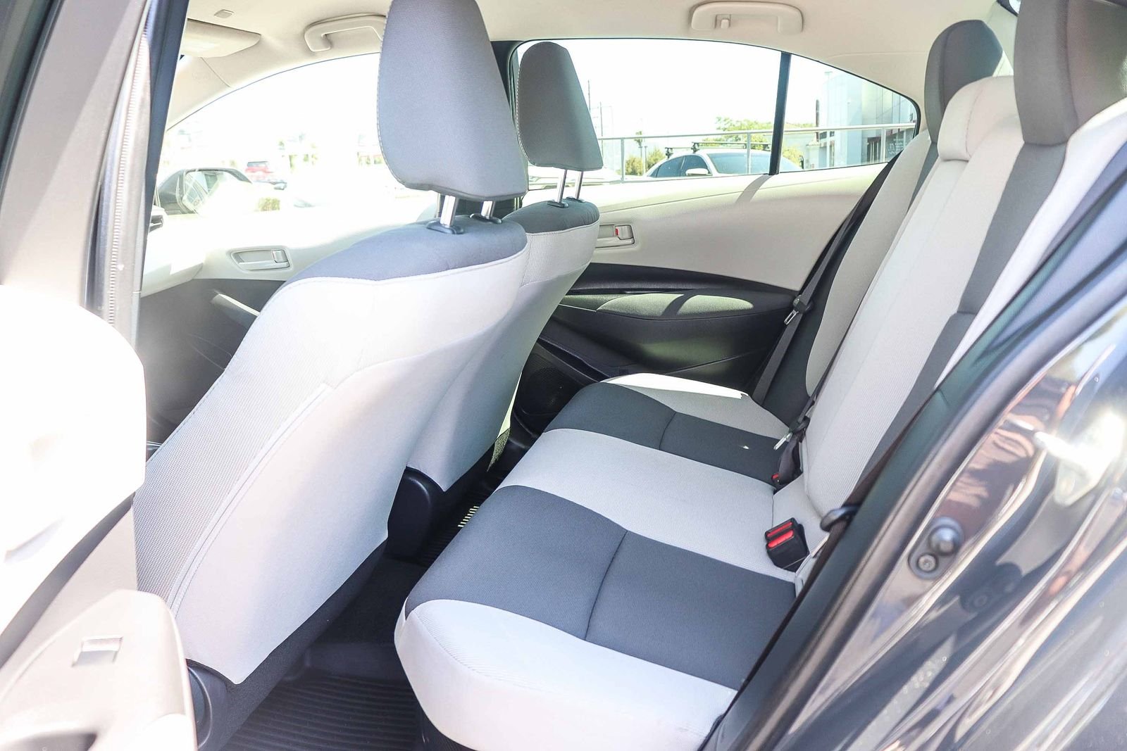 Used 2025 Underground Toyota LE image 21
