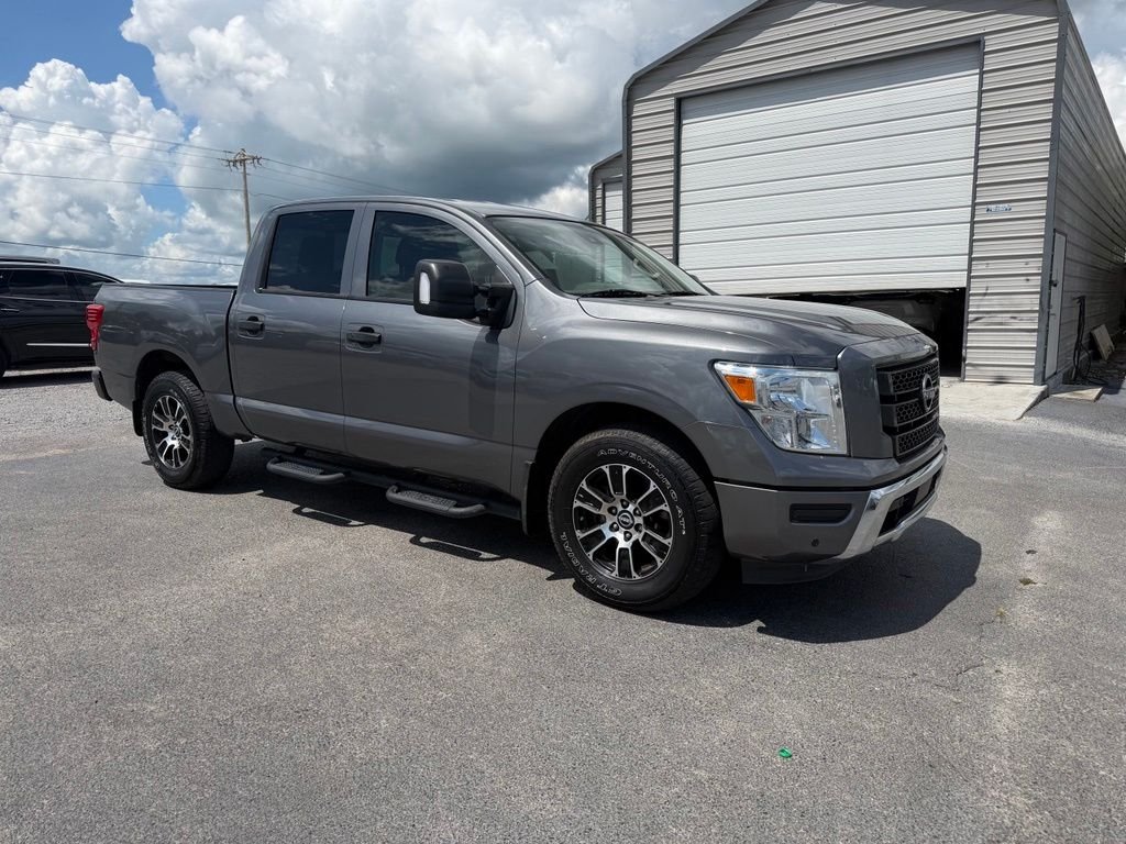 Used 2023 Gray Nissan SV image 2