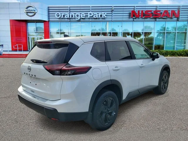 New 2026 Everest White Pearl TriCoat Nissan SV image 2