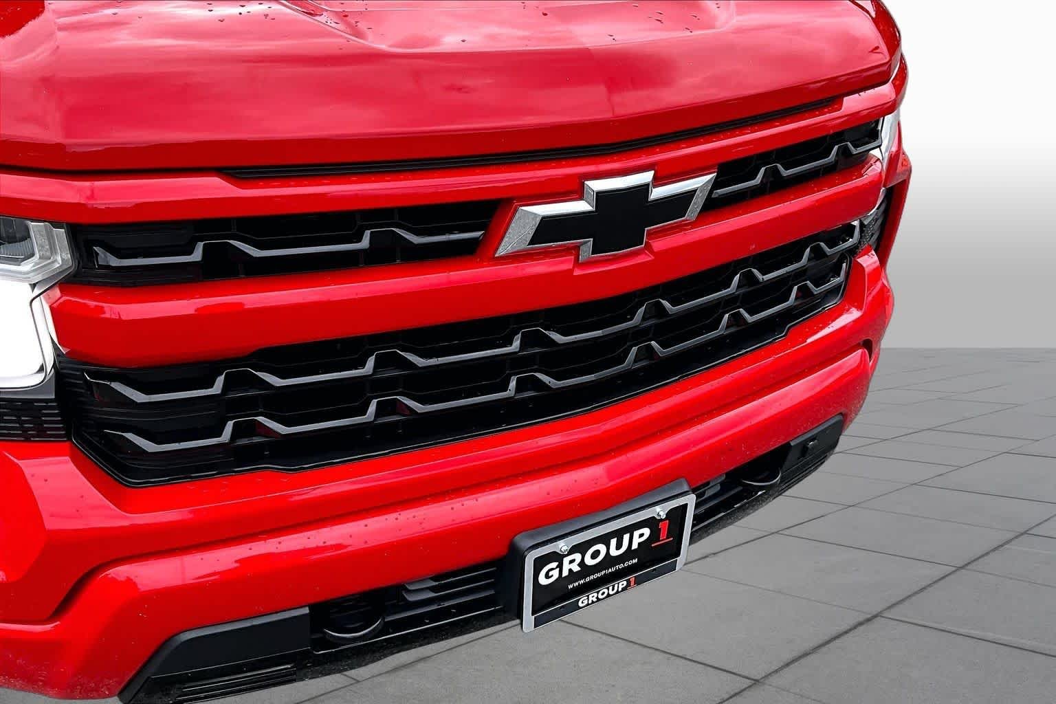 Used 2022 Red Hot Chevrolet RST image 29
