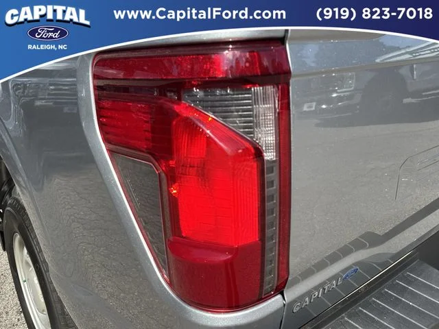 Used 2025 Silver Ford XL image 15