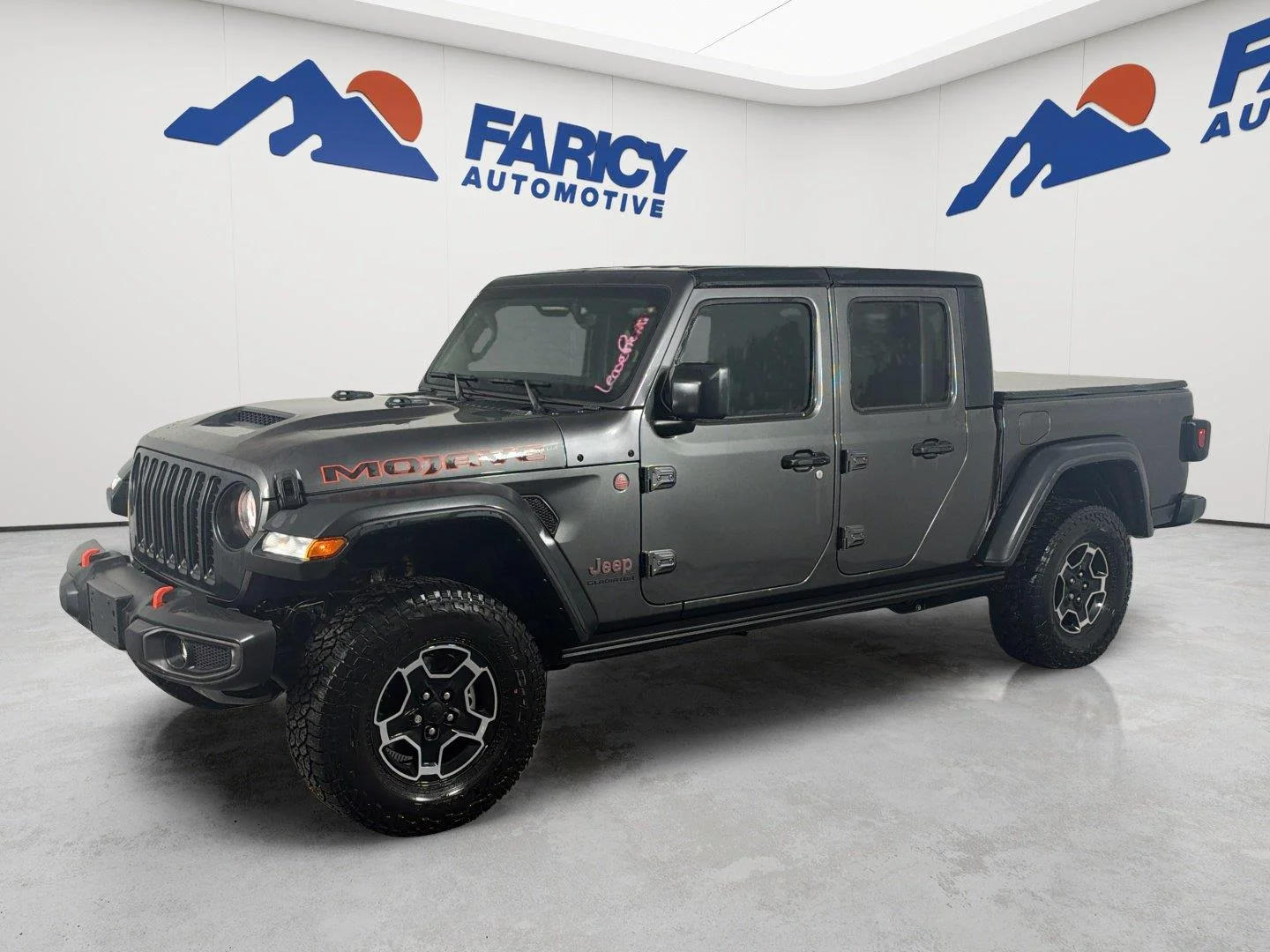 Used 2022 Granite Crystal Metallic Clearcoat Jeep Mojave image 1