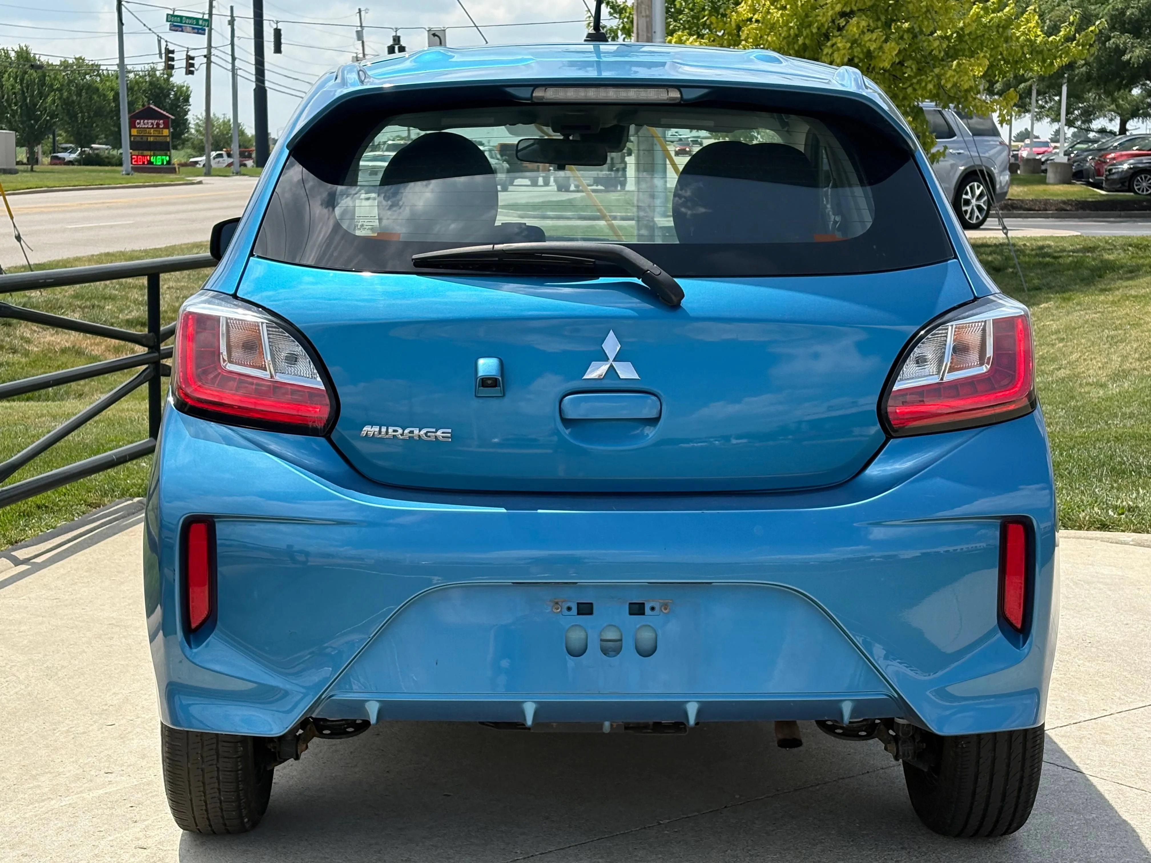 Used 2024 Blue Mitsubishi ES image 6