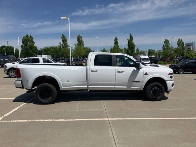 New 2026 Bright White Clear-Coat Exterior Paint RAM Limited image 4