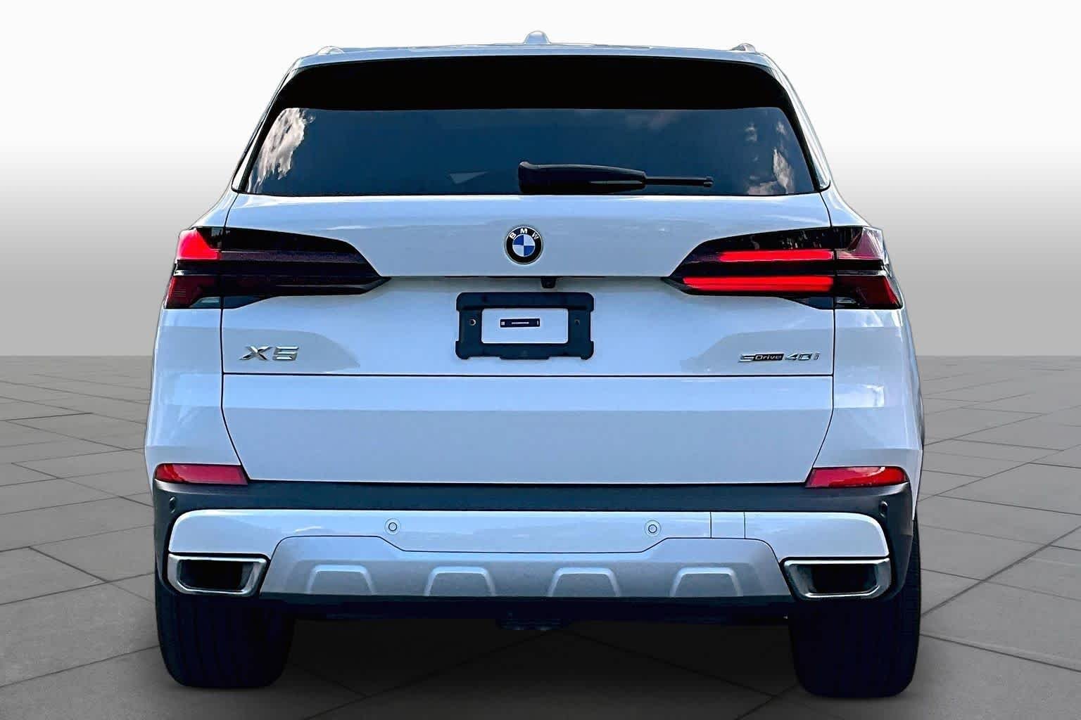 Certified Used 2024 Alpine White BMW sDrive40i image 5