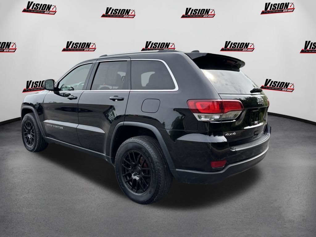Used 2020 Black Jeep Laredo image 8