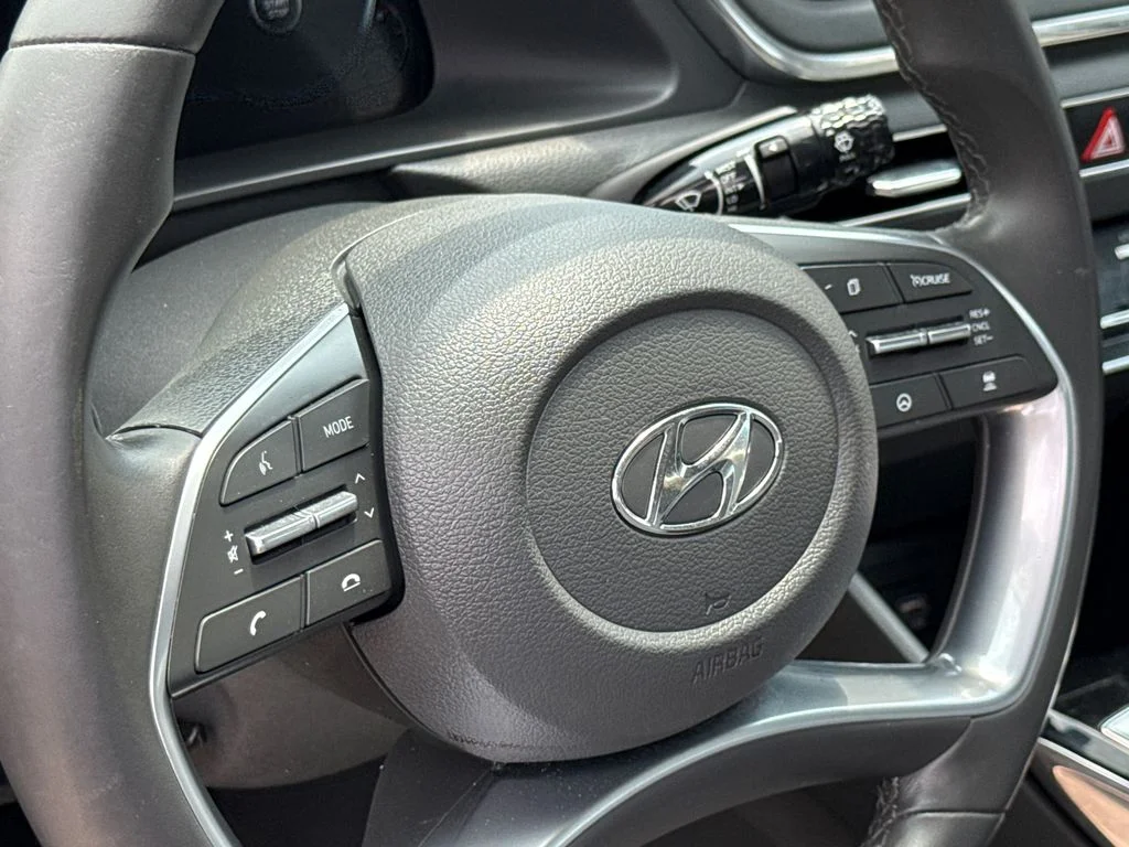 Used 2021 Gray Hyundai SEL image 29