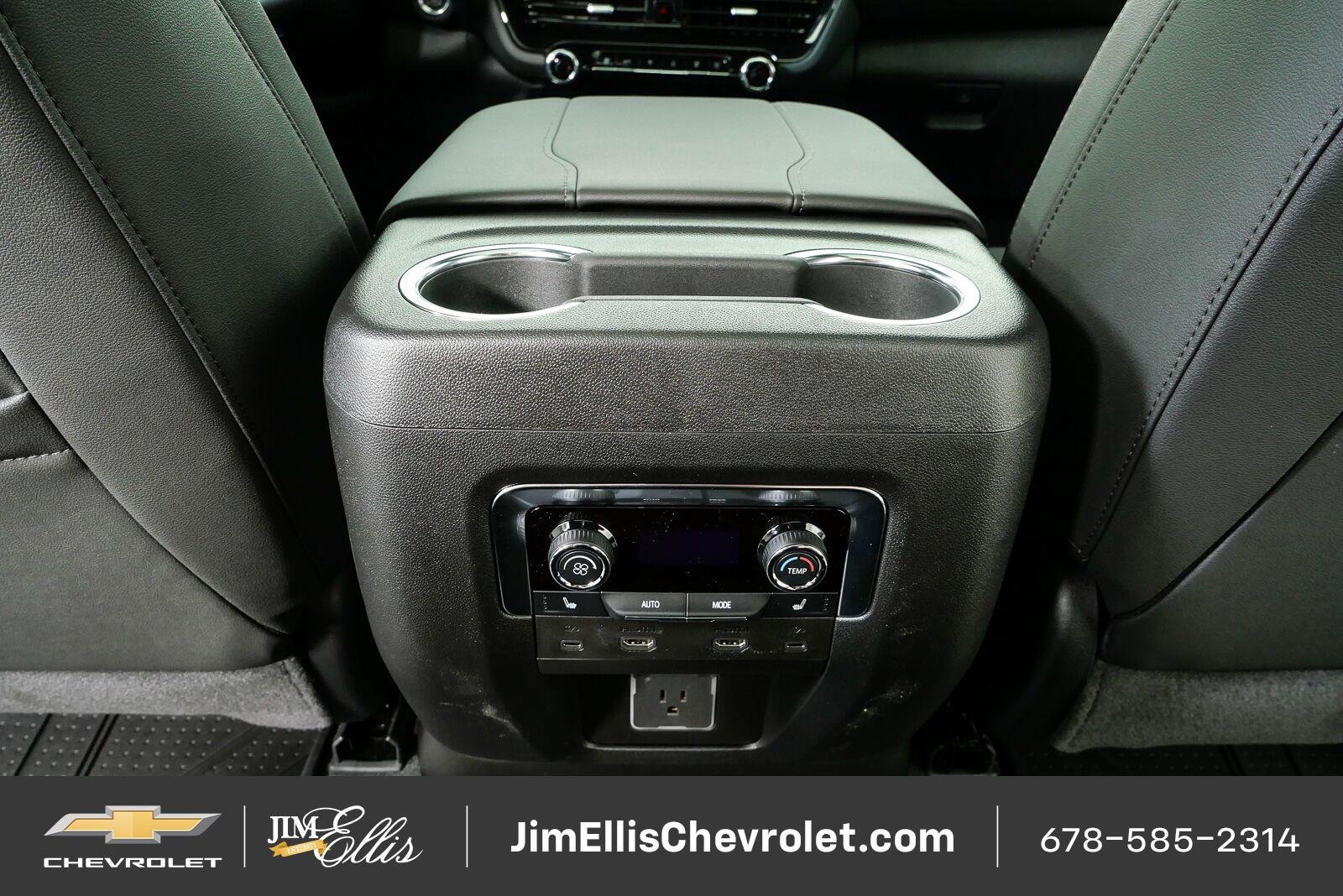 2026 Chevrolet Suburban Z71 - Photo 21