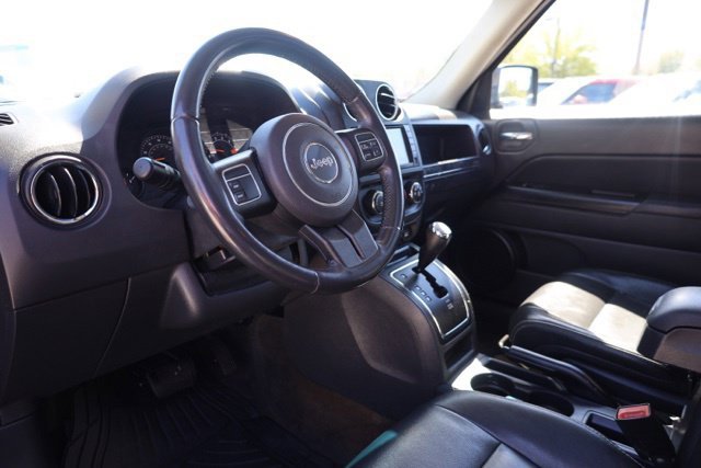 Used 2016 Black Jeep Latitude image 19